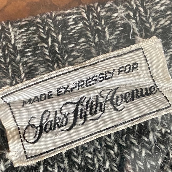 VINTAGE 80s/90s Saks Fifth Avenue Alpine Wool Sweater❄️ - Picture 5 of 6